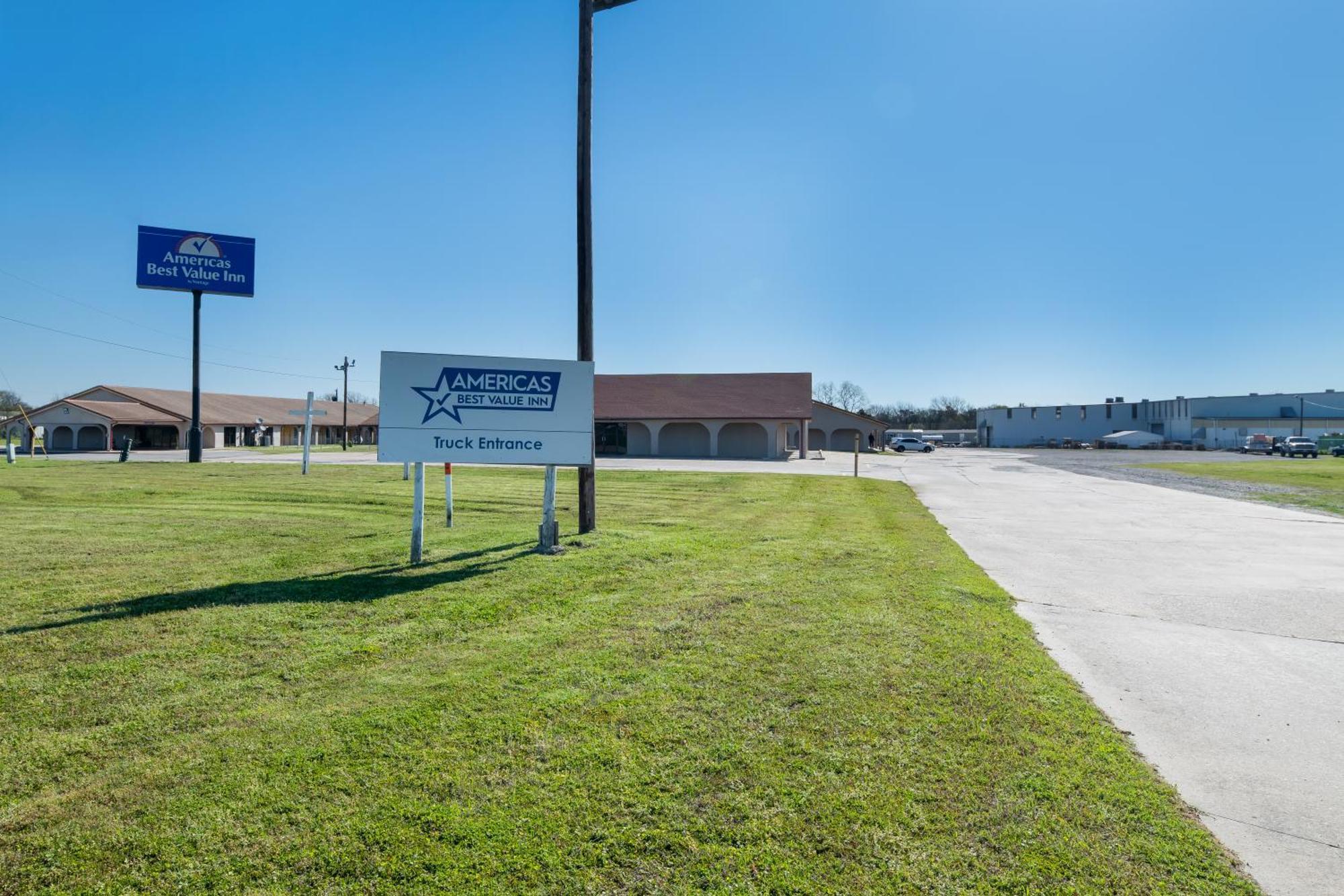 Americas Best Value Inn Bonham Exterior foto