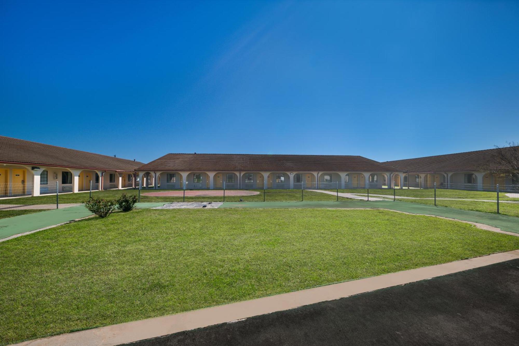 Americas Best Value Inn Bonham Exterior foto